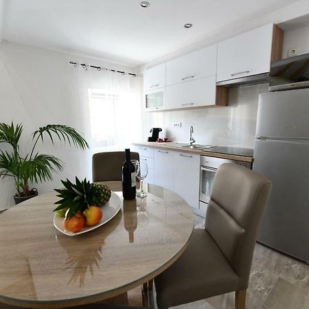 Apartment Lavanda Sinj Eksteriør billede