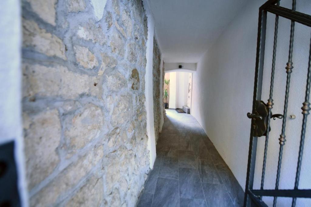 Apartment Lavanda Sinj Eksteriør billede