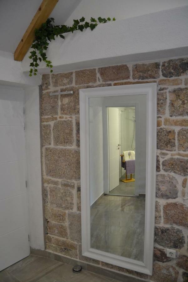Apartment Lavanda Sinj Eksteriør billede