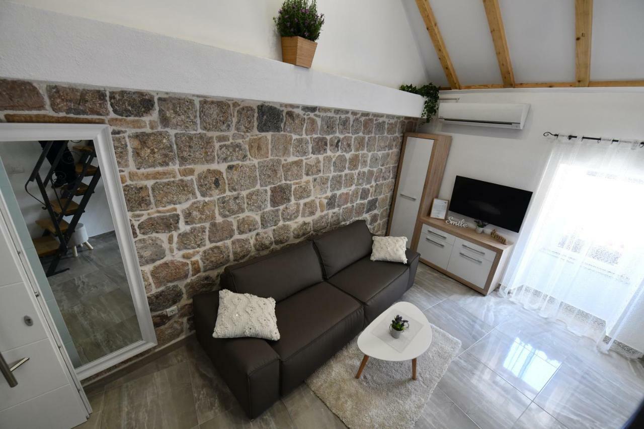 Apartment Lavanda Sinj Eksteriør billede