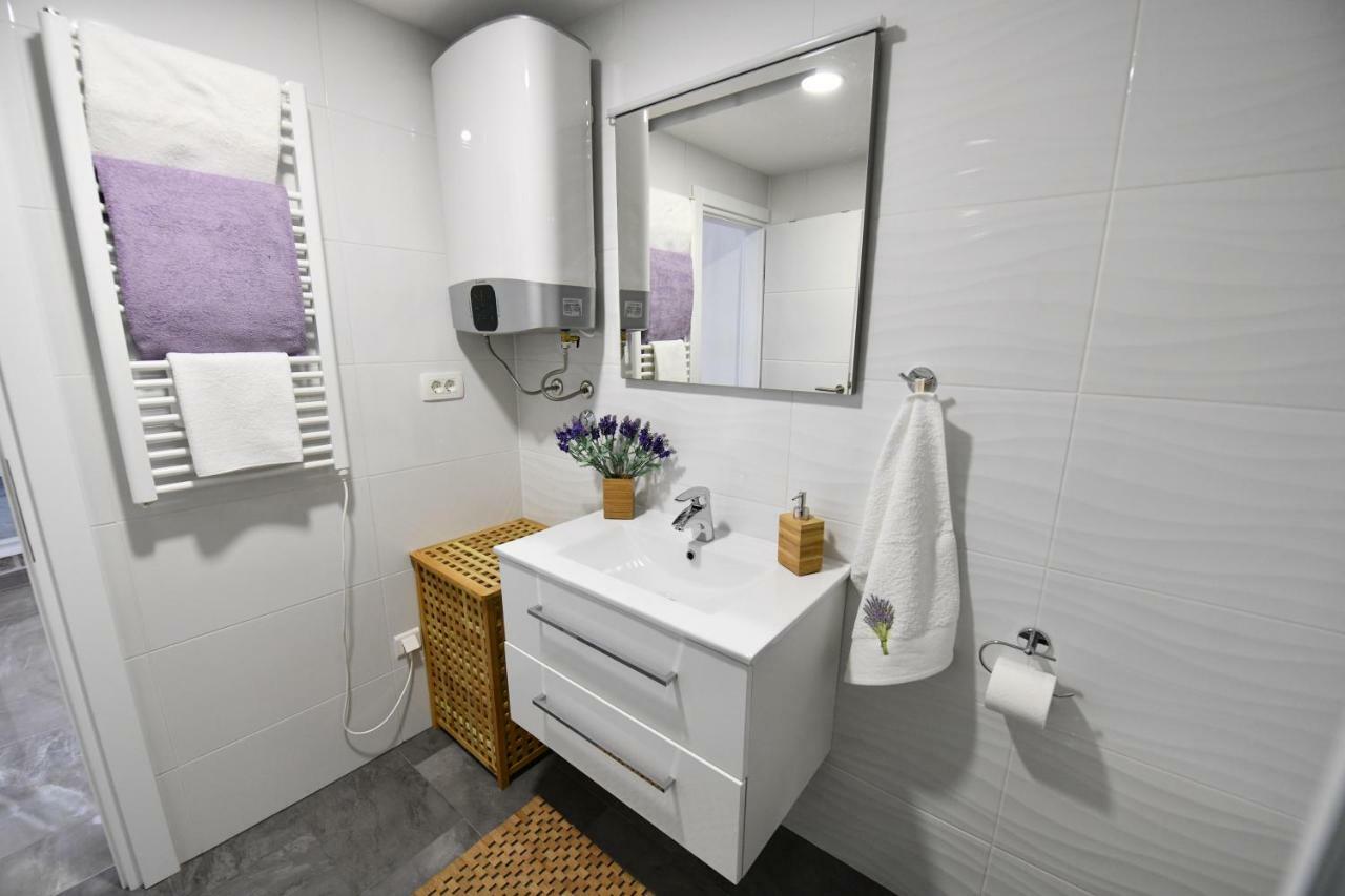 Apartment Lavanda Sinj Eksteriør billede