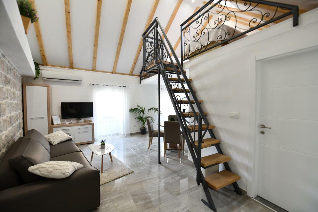 Apartment Lavanda Sinj Eksteriør billede