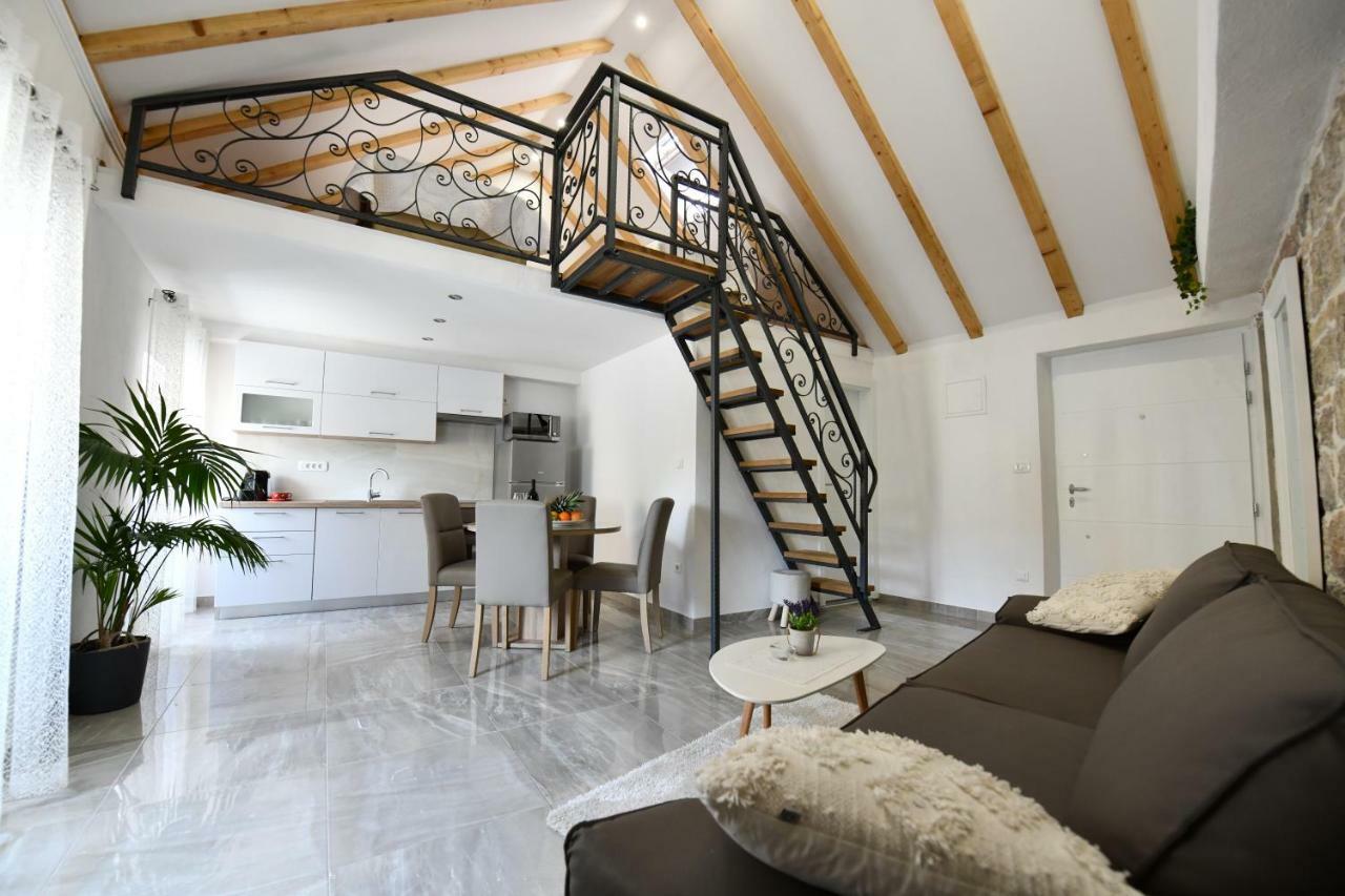 Apartment Lavanda Sinj Eksteriør billede