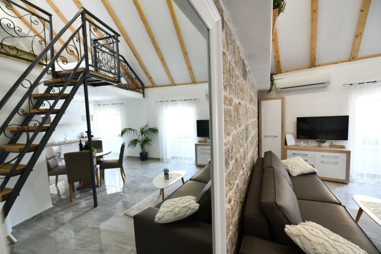 Apartment Lavanda Sinj Eksteriør billede